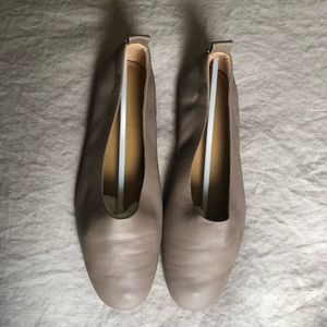 Everlane Ballet Flats in Tan